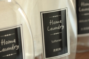 「見た目重視!男前インテリアに合う黒いラベルで収納もおしゃれに」