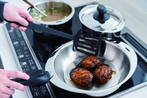 スタイリッシュで使い心地の良いステンレスの調理器具